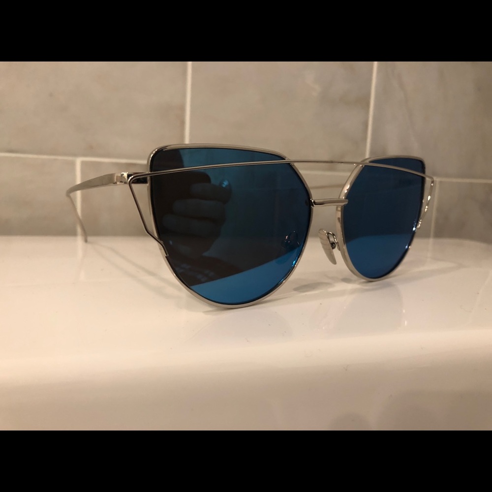 Silver Framed Cat Eye Sunglasses